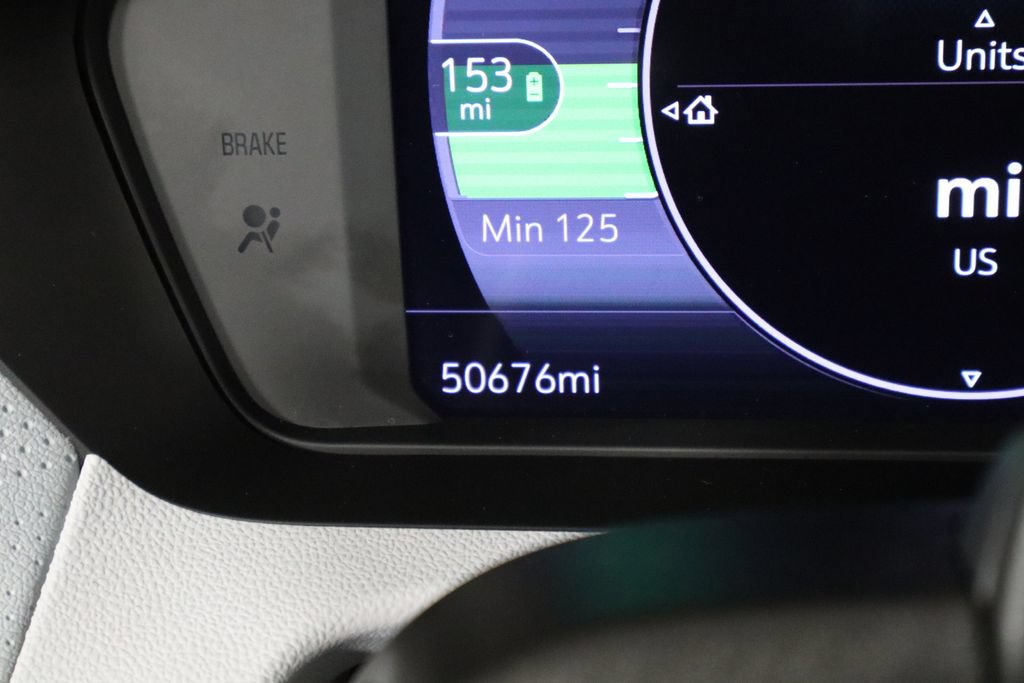 Used 2022 Chevrolet Bolt EUV Premier w/ Sun & Sound Package FWD image 43