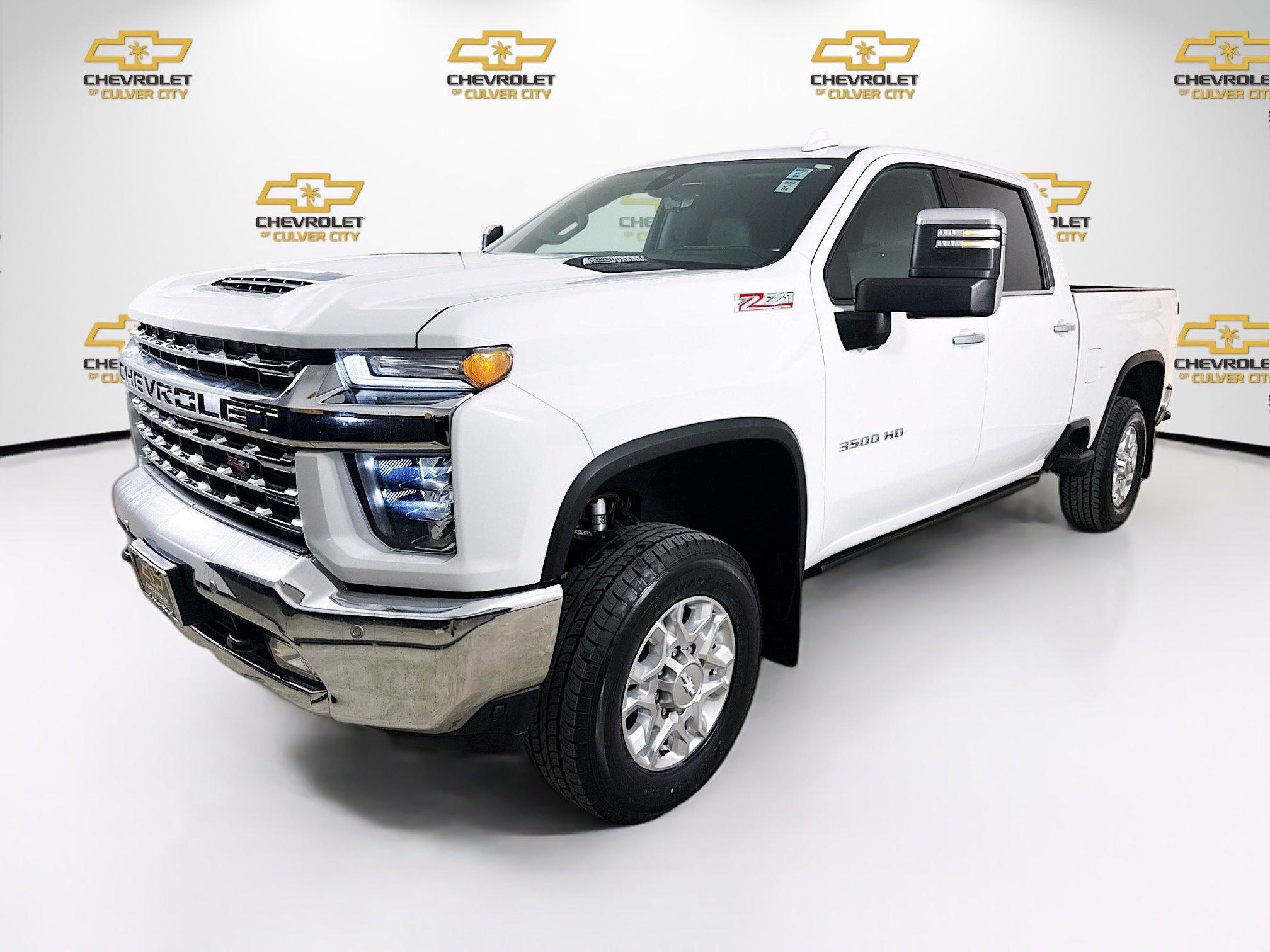 Used 2020 Chevrolet Silverado 3500 LTZ w/ LTZ Plus Package image 3