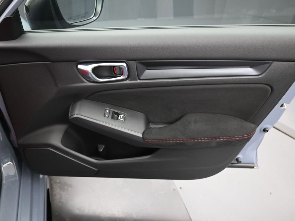 Used 2025 Honda Civic Type R image 34