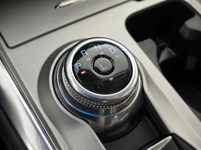 Certified 2023 Ford Explorer Platinum w/ Technology Package AWD/4WD image 36