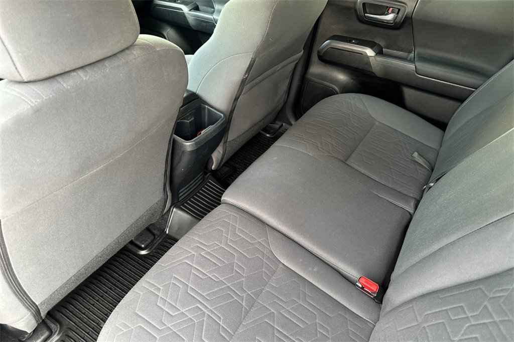 Used 2019 Toyota Tacoma TRD Sport image 13