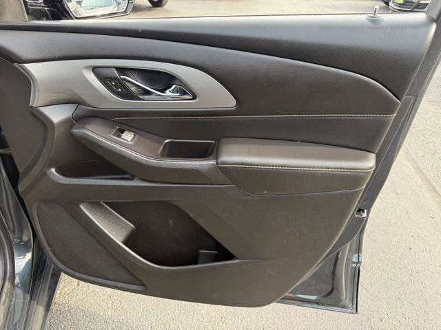 Used 2019 Chevrolet Traverse LT w/ LPO, Floor Liner Package AWD/4WD image 5