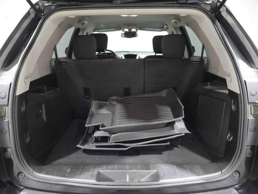 Used 2017 Chevrolet Equinox LT w/ Convenience Package AWD/4WD image 4
