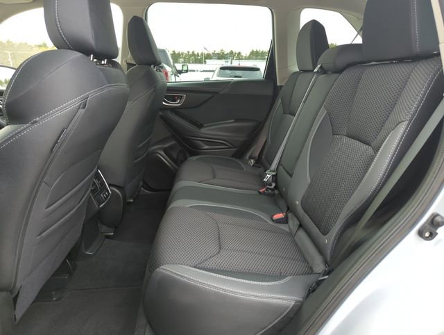 Used 2023 Subaru Forester Premium image 31