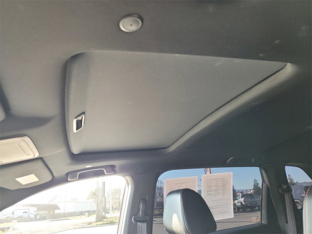 Used 2025 Honda CR-V Sport-L image 18