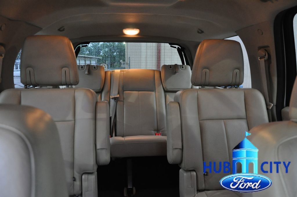 Used 2017 Ford Expedition Limited w/ Equipment Group 301A RWD image 22