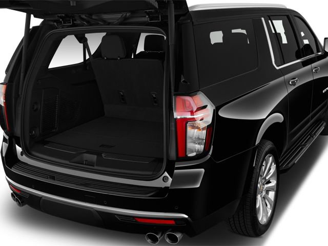 Used 2024 Chevrolet Suburban Premier AWD/4WD image 7