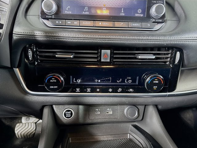 Used 2021 Nissan Rogue SV AWD/4WD image 13