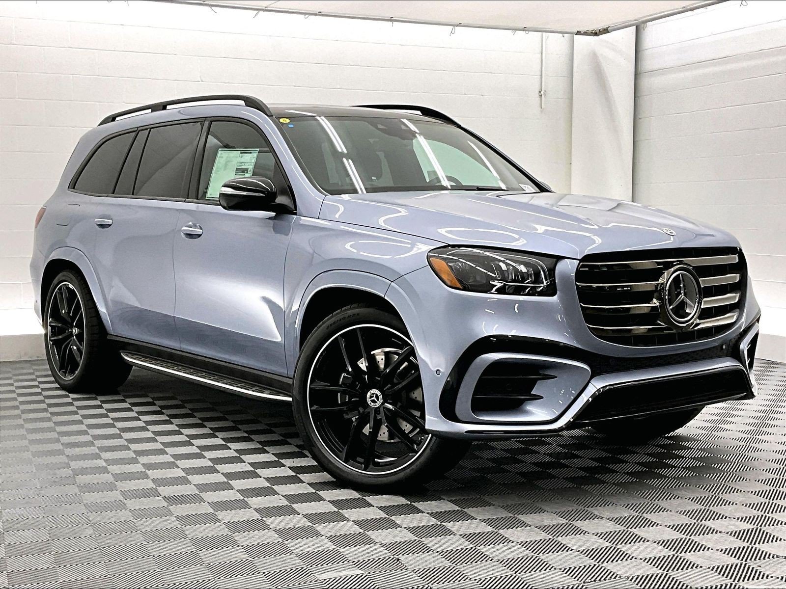 New 2026 Mercedes-Benz GLS 580 4MATIC image 16