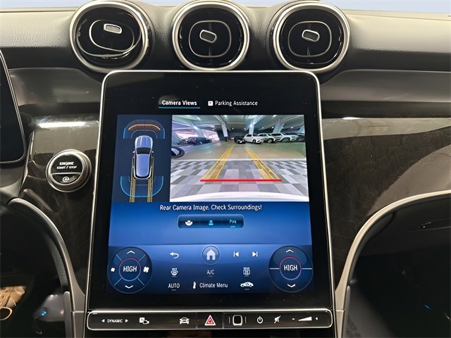 Used 2025 Mercedes-Benz GLC 300 4MATIC image 24