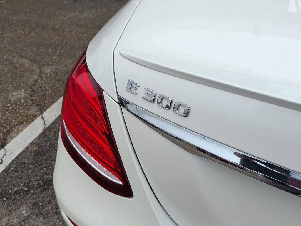 Certified 2018 Mercedes-Benz E 300 image 12