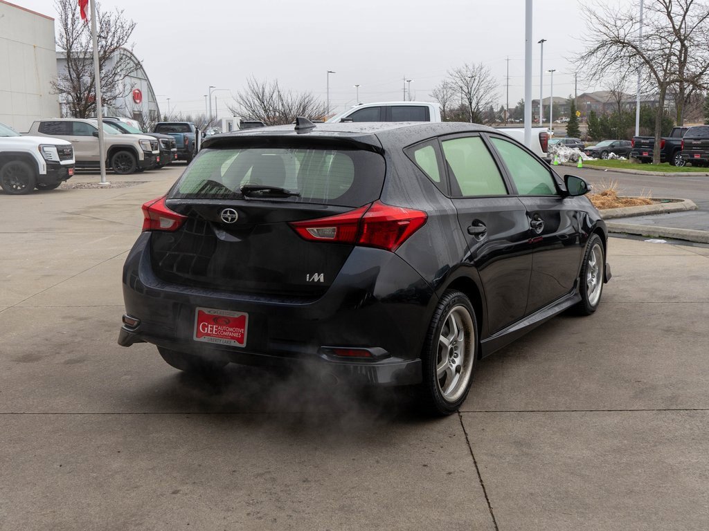 Used 2016 Scion iM Base image 7