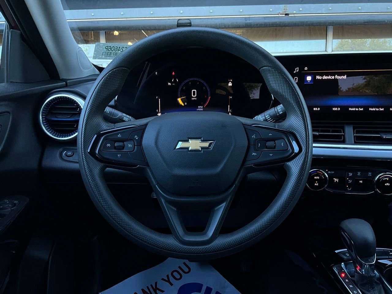 Used 2025 Chevrolet Trax LT FWD image 31