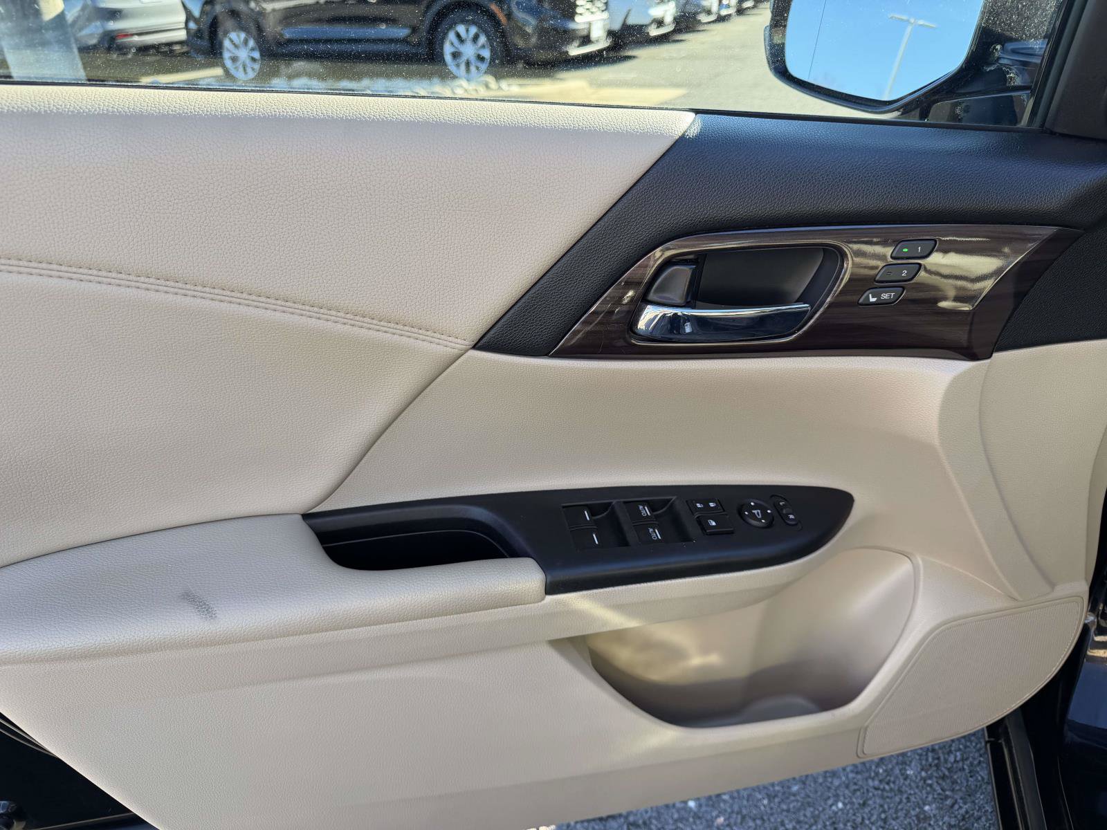 Used 2016 Honda Accord EX-L image 15
