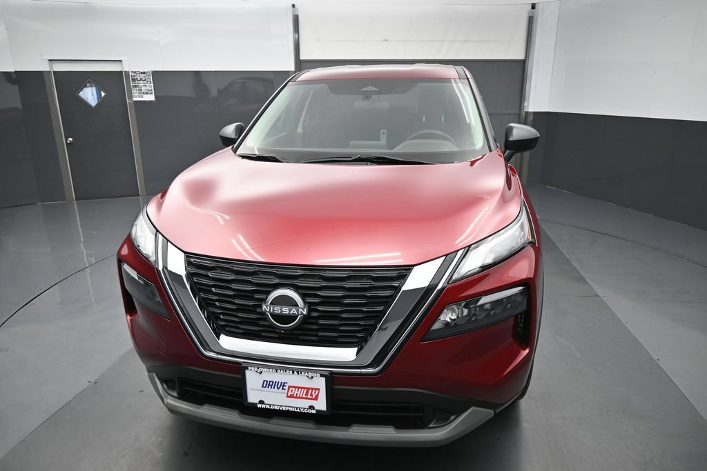 Used 2023 Nissan Rogue S AWD/4WD image 12