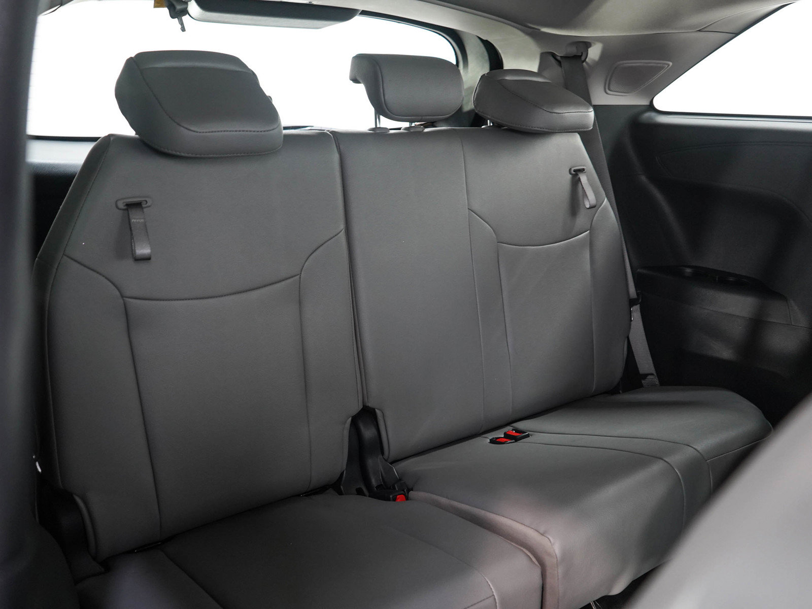 Used 2025 Toyota Sienna XLE w/ XLE Plus Package AWD/4WD image 15