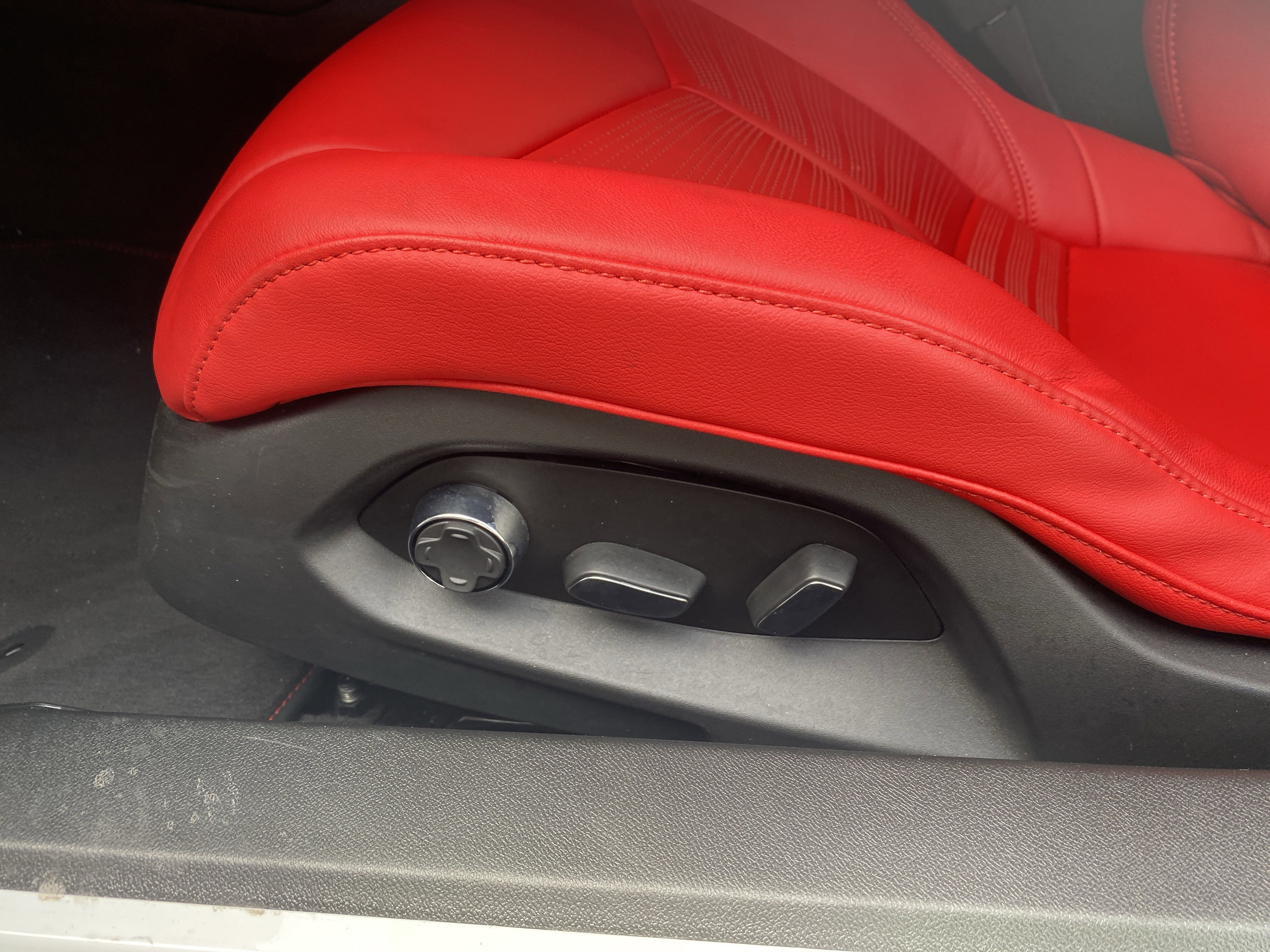 Used 2024 Chevrolet Corvette Z06 image 7