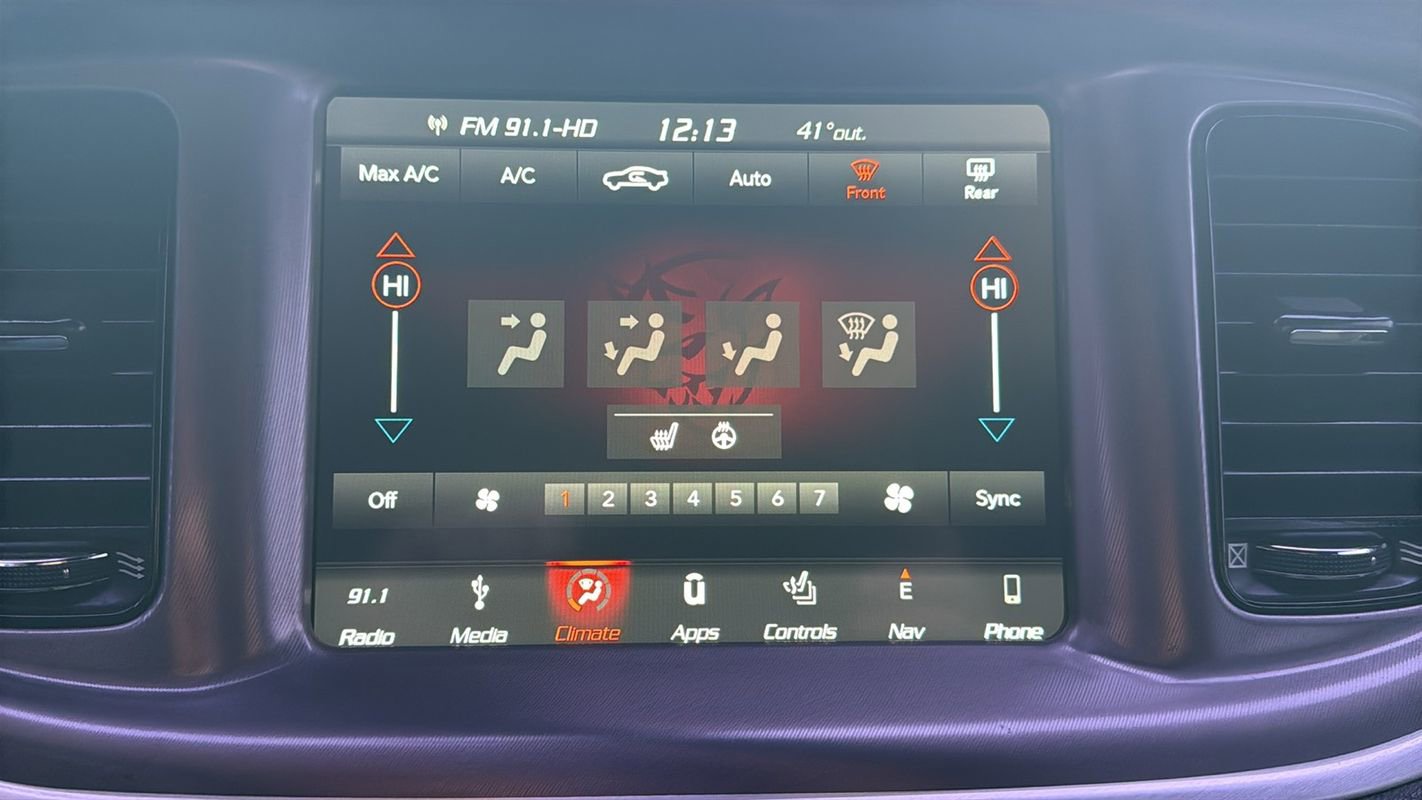 Used 2019 Dodge Charger SXT w/ Blacktop Package image 23