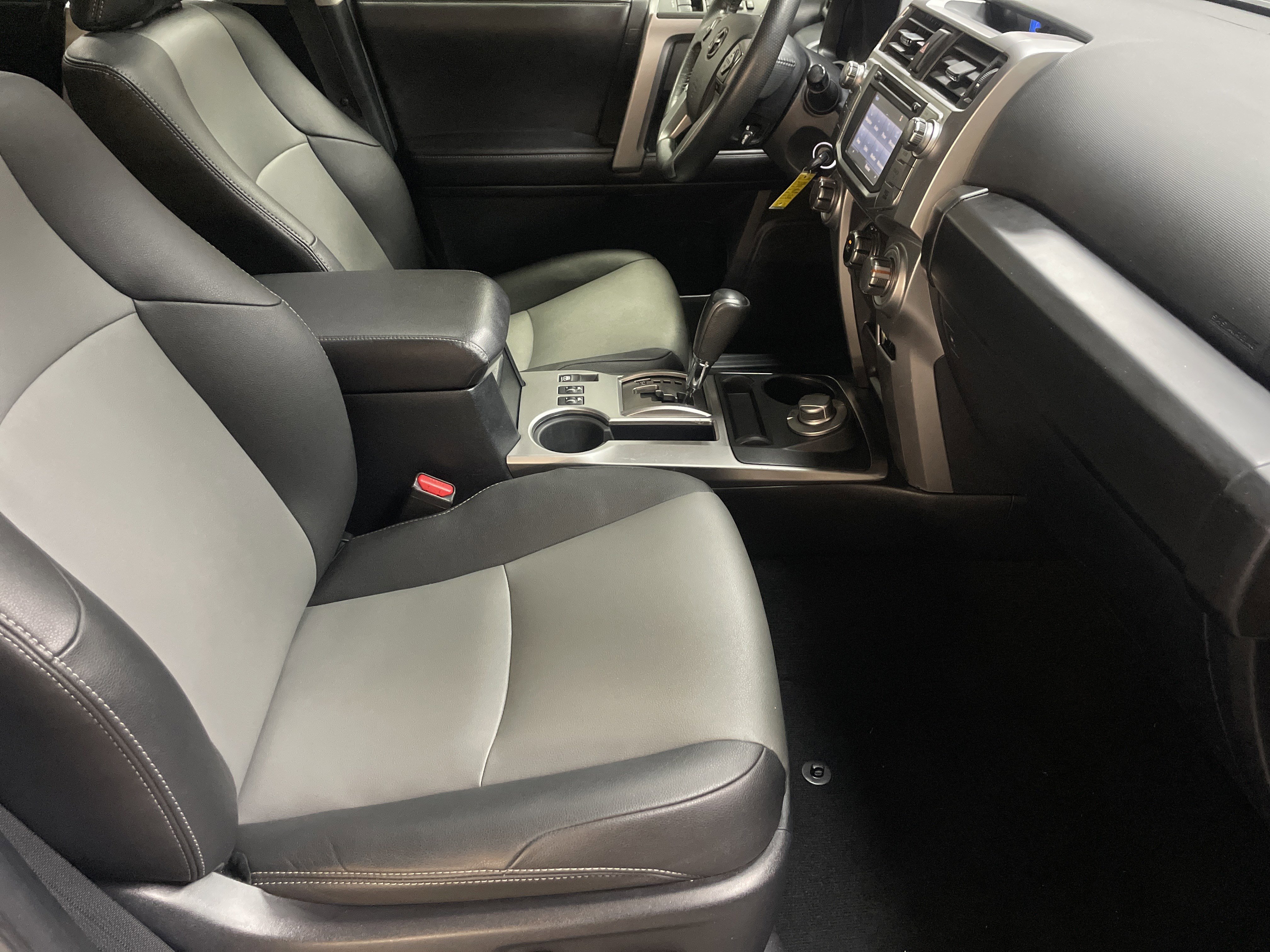 Used 2019 Toyota 4Runner SR5 Premium image 35