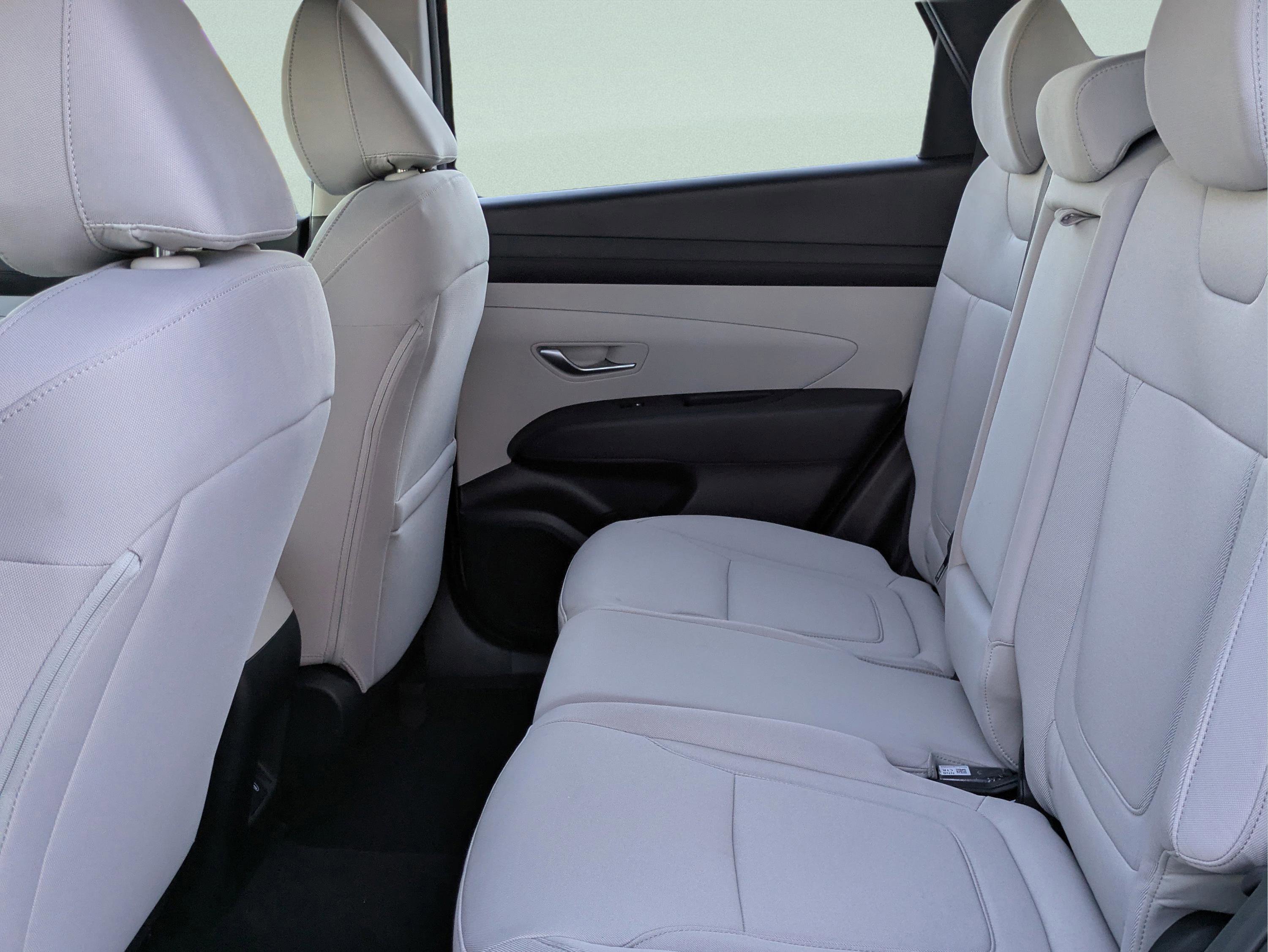 New 2026 Hyundai Tucson SE image 17