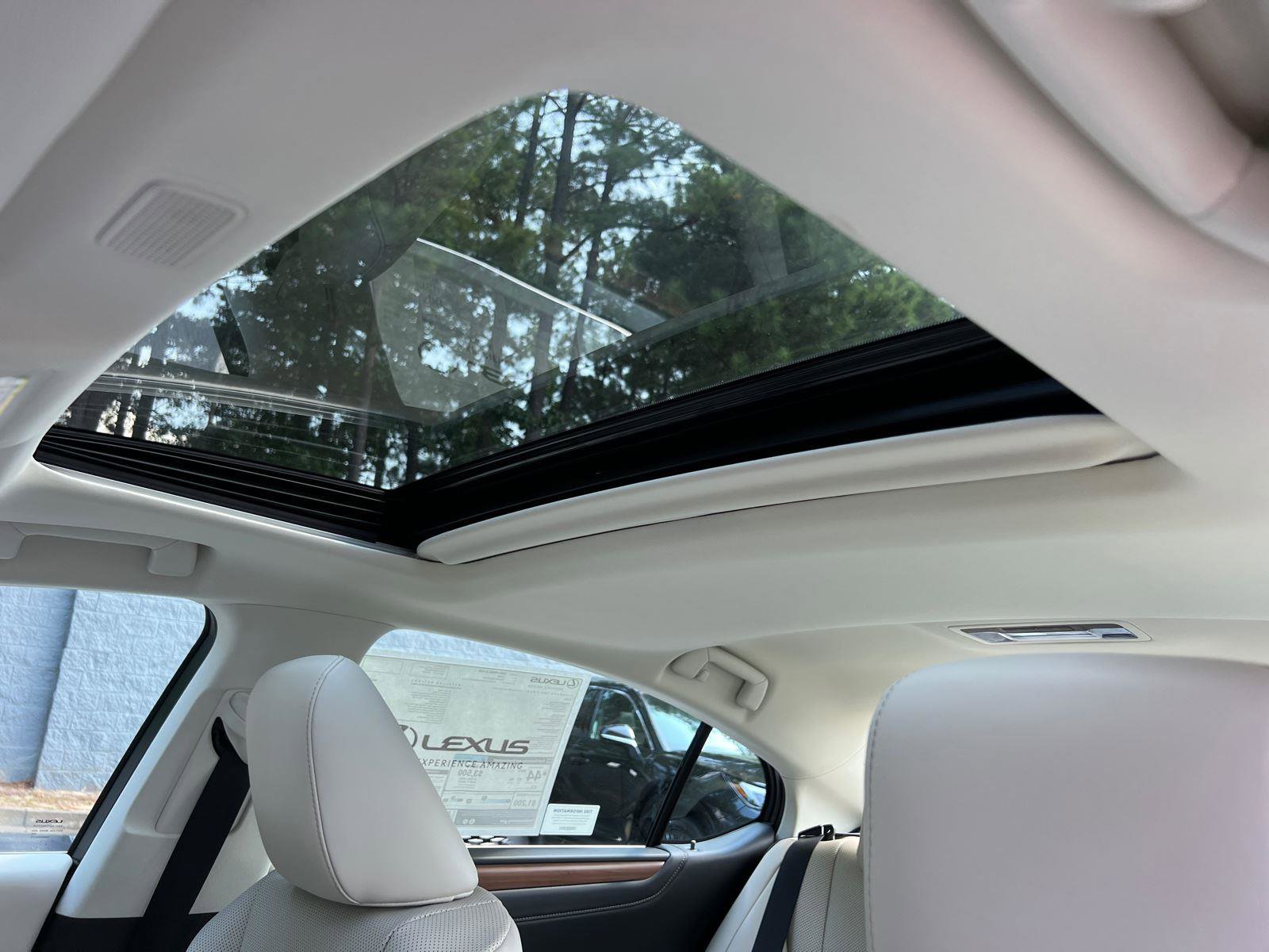 New 2025 Lexus ES 300h w/ Premium Package image 26