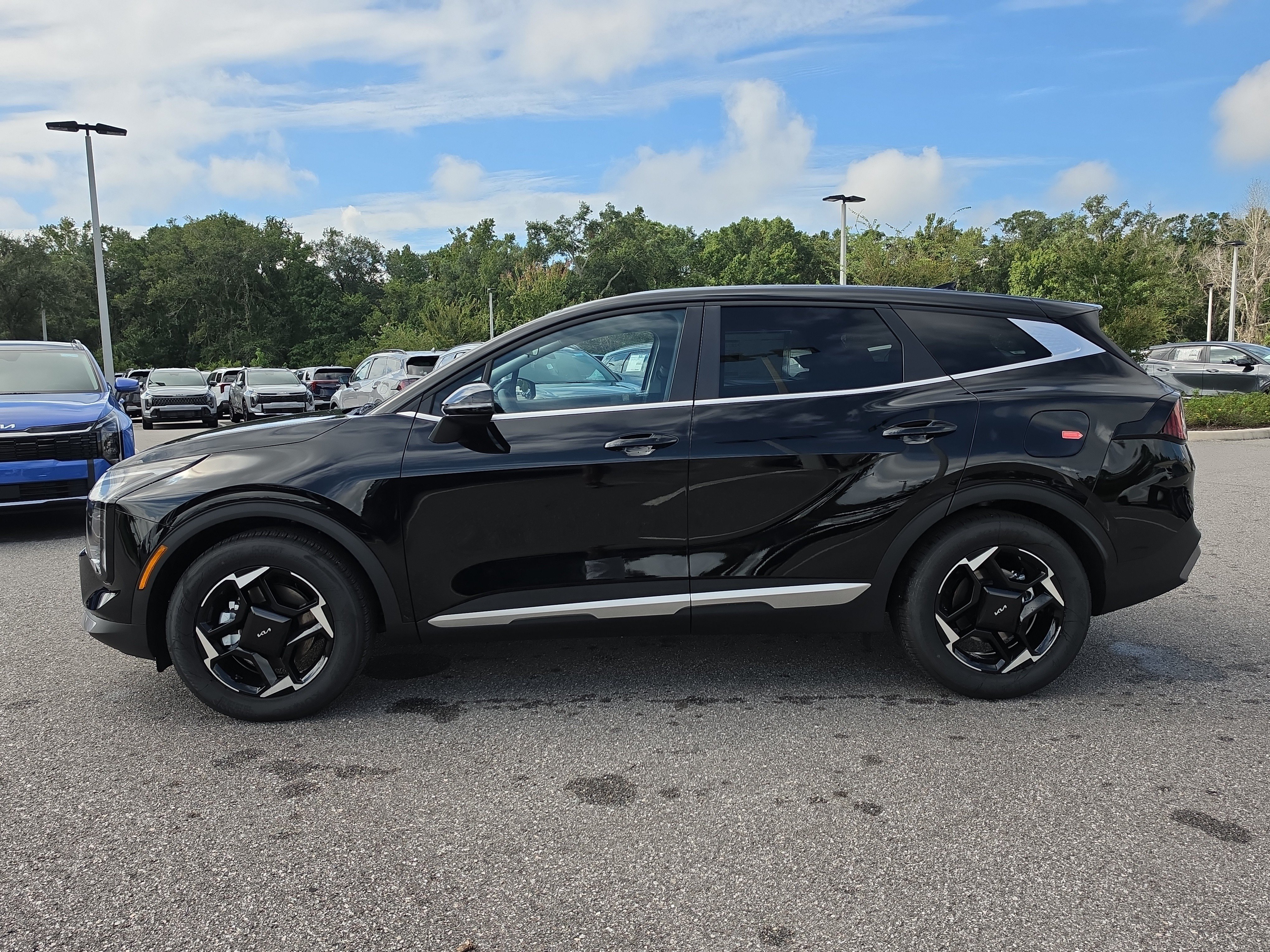 New 2027 Kia Sportage EX FWD image 5