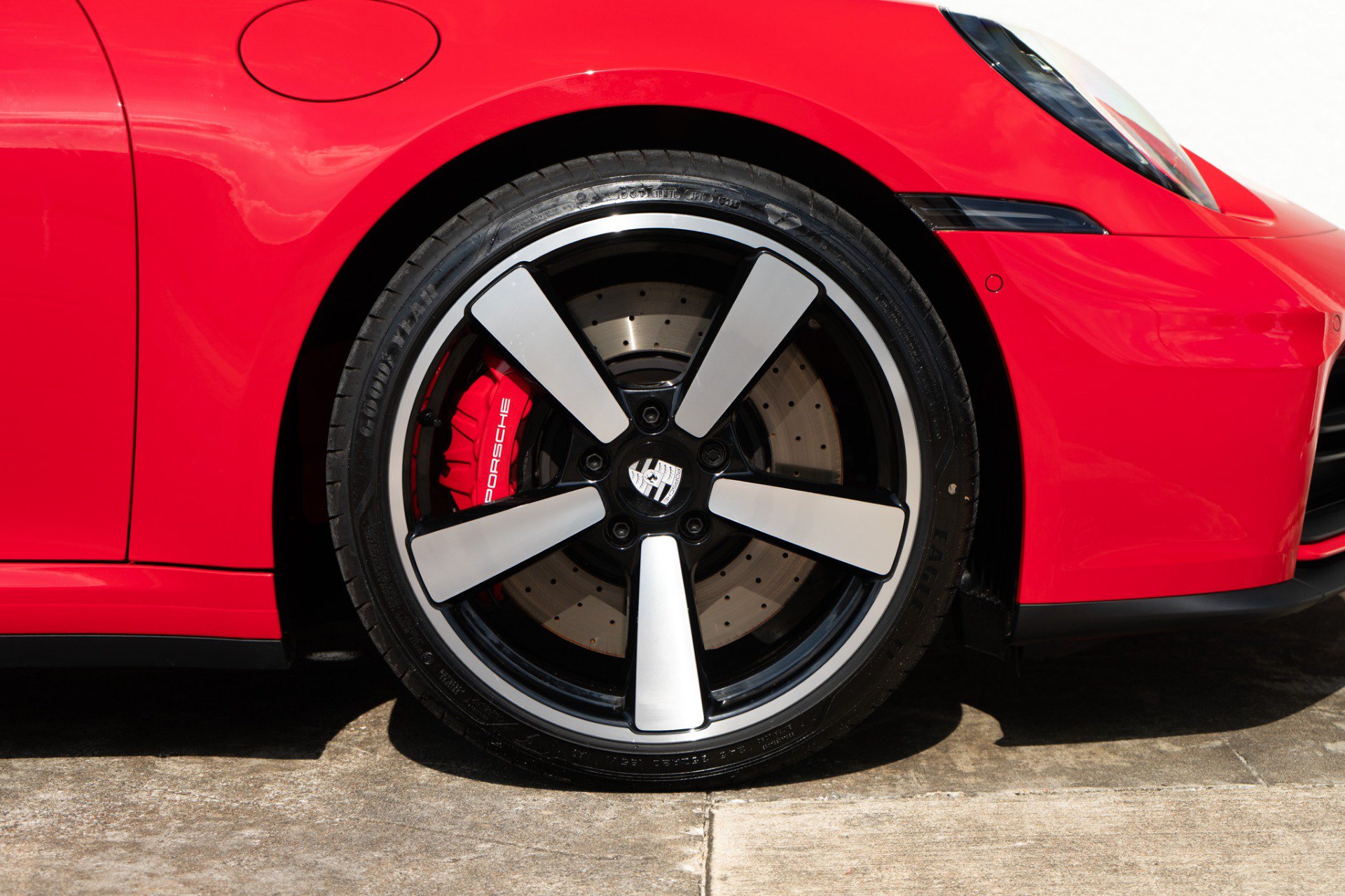 Used 2026 Porsche 911 Targa 4S AWD/4WD image 32