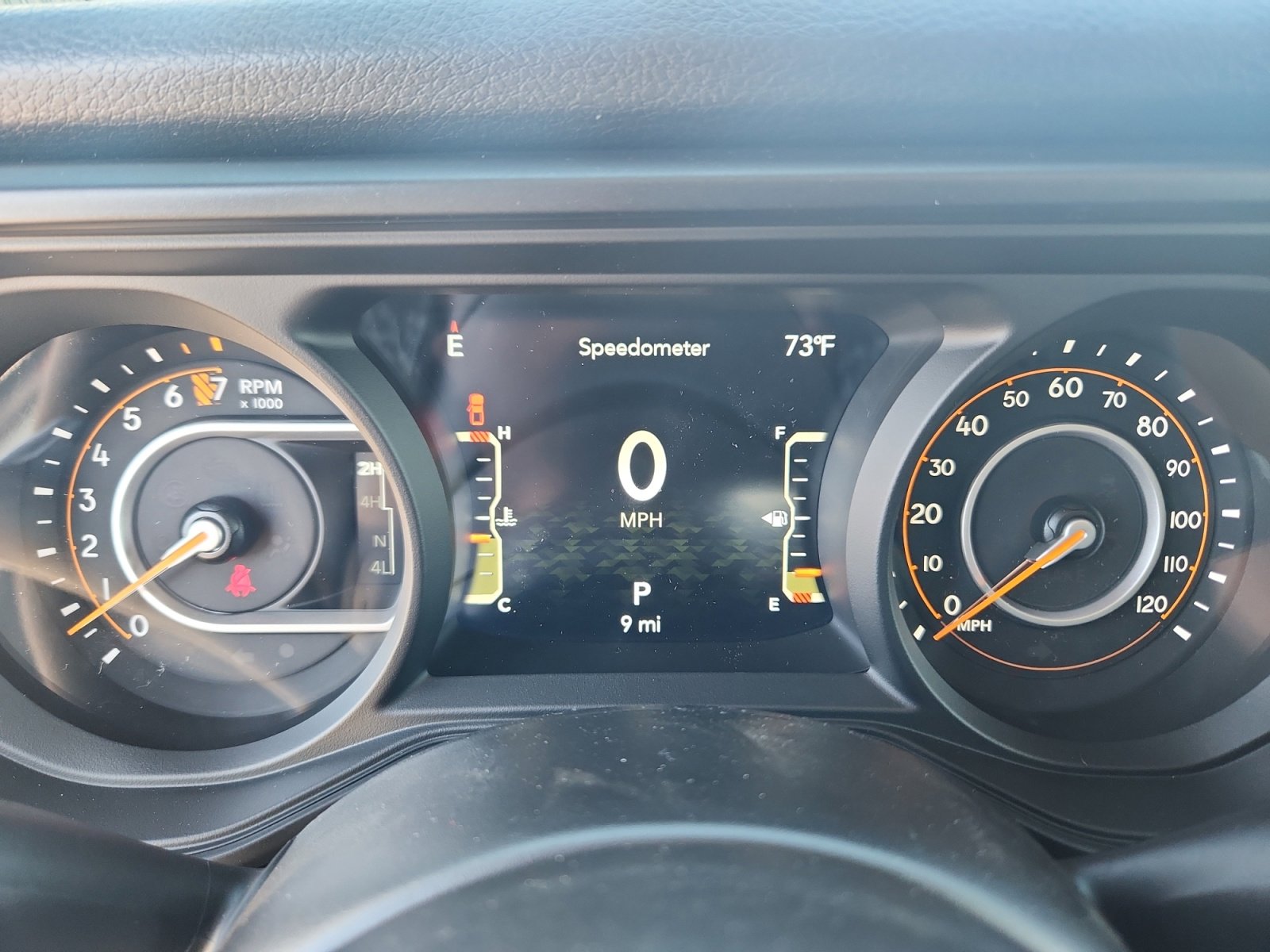 New 2025 Jeep Gladiator Sport image 11