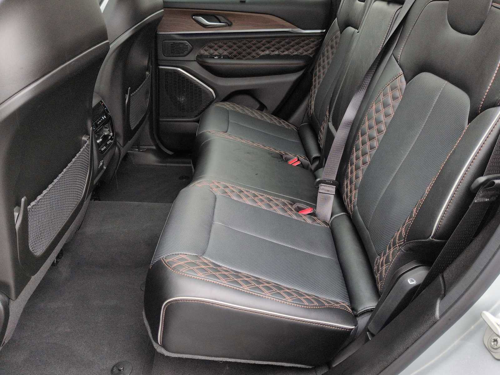 Used 2024 Jeep Grand Cherokee Summit w/ Adv Protech Group IV image 21