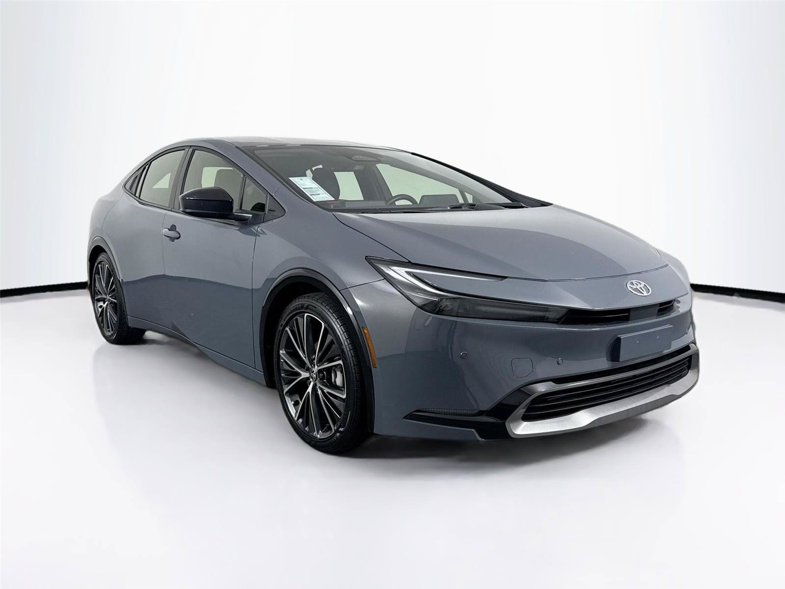Certified 2025 Toyota Prius XLE FWD image 10