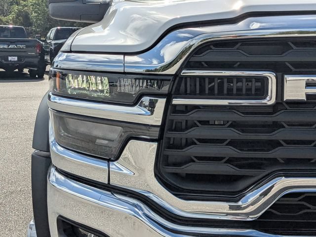 New 2026 RAM 5500 Tradesman w/ Chrome Appearance Group AWD/4WD image 9