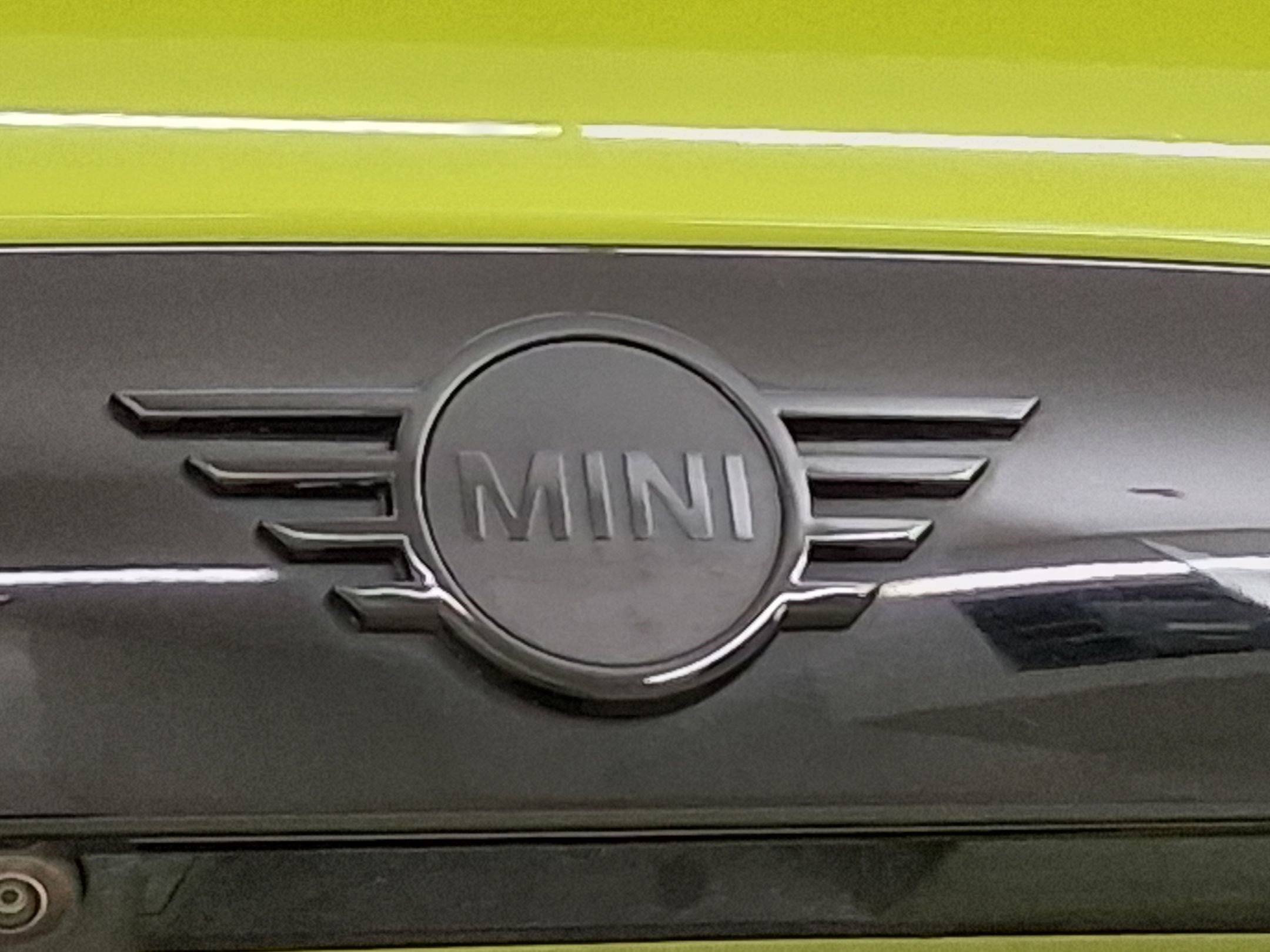 Used 2023 MINI Cooper S FWD image 19
