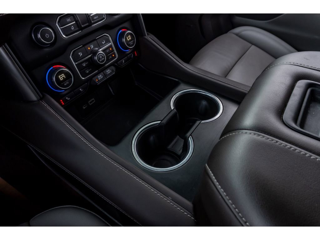 Used 2022 Chevrolet Tahoe LT w/ Luxury Package image 25