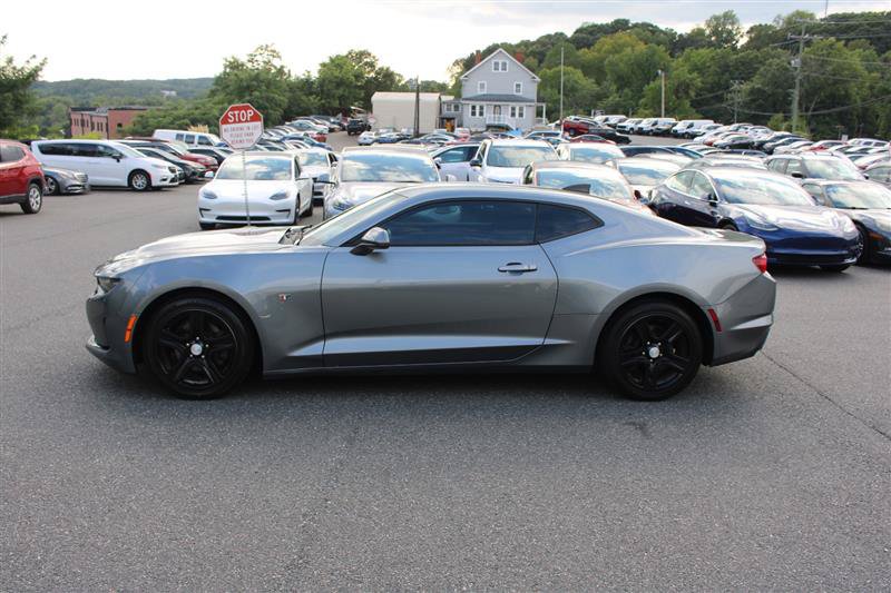 Used 2020 Chevrolet Camaro LT RWD image 5