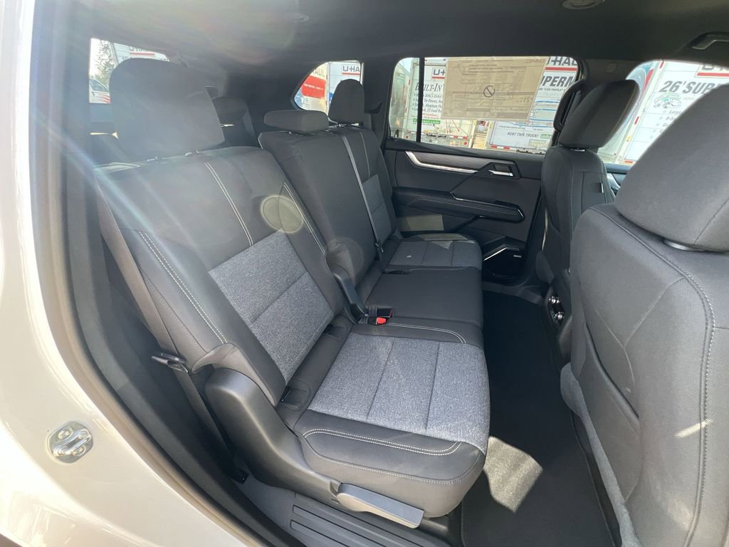 New 2025 GMC Acadia Elevation image 27