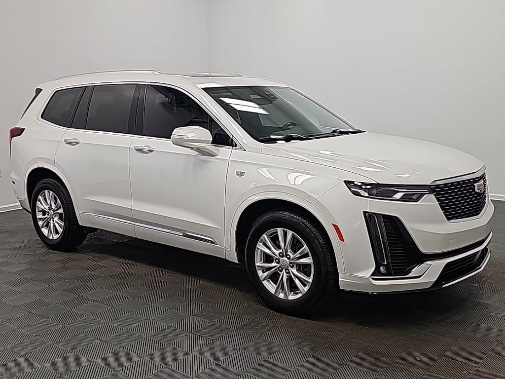 Used 2023 Cadillac XT6 Luxury image 1