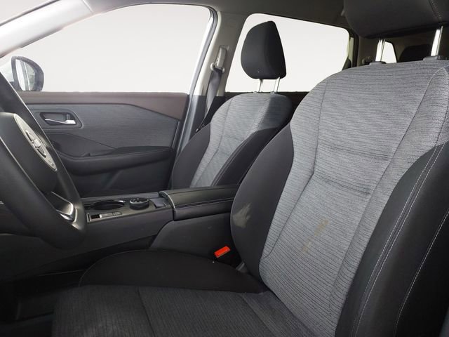 Used 2023 Nissan Rogue SV image 9