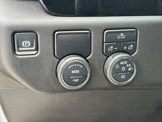 Used 2025 Chevrolet Silverado 1500 RST w/ LPO, Dark Essentials Package RWD image 27