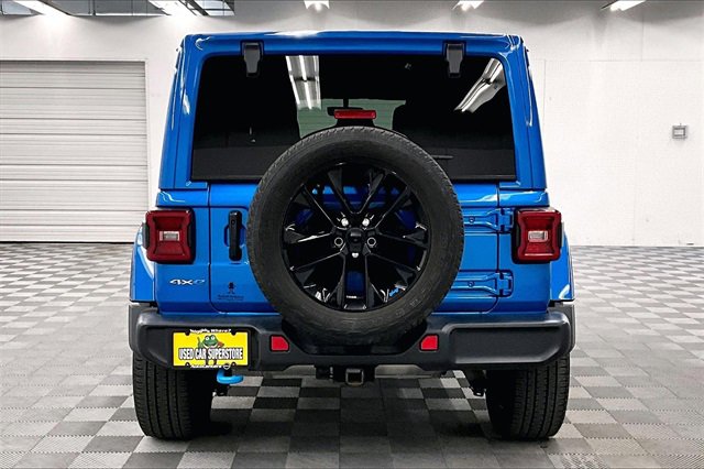 Used 2023 Jeep Wrangler Unlimited Sahara w/ Cold Weather Group image 4