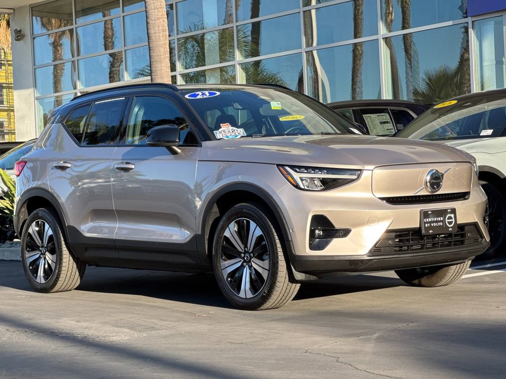 Certified 2023 Volvo XC40 Recharge Plus image 7