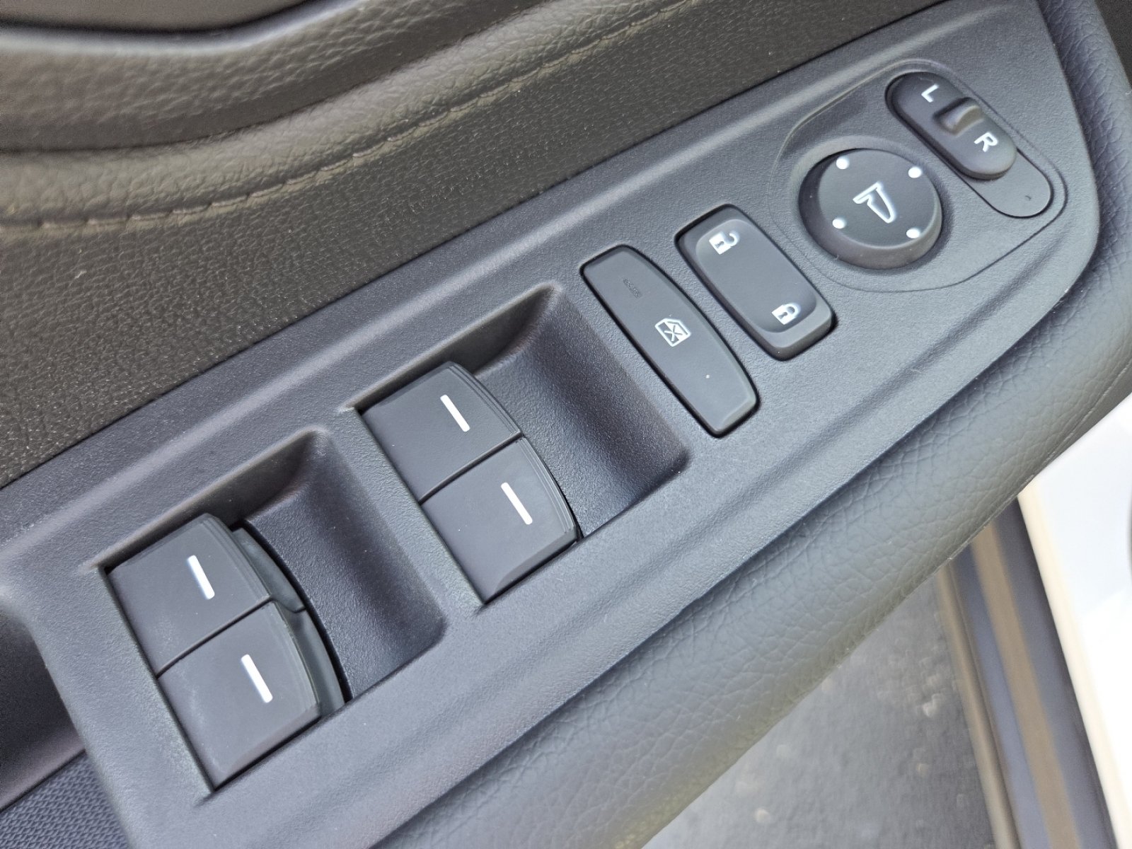 Certified 2025 Honda Odyssey EX-L image 34