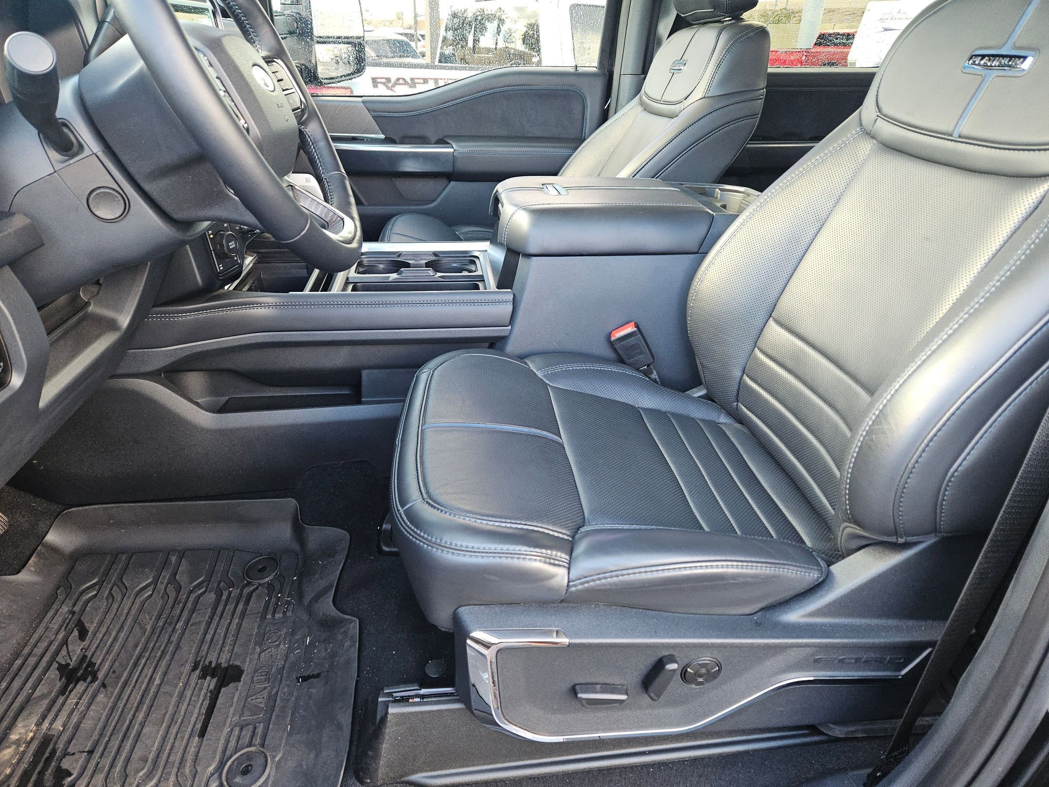 New 2025 Ford F350 Platinum w/ FX4 Off-Road Package image 14