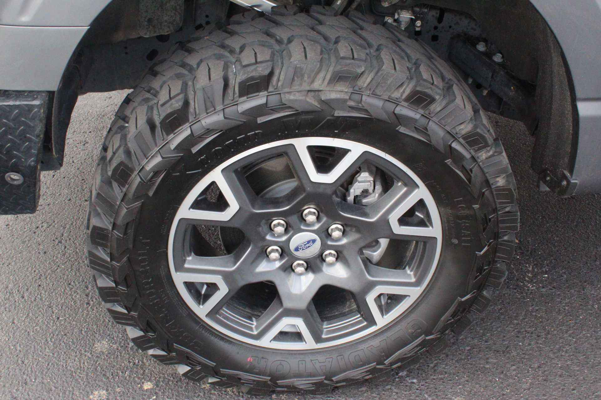 Used 2025 Ford F150 STX w/ Equipment Group 200A AWD/4WD image 10