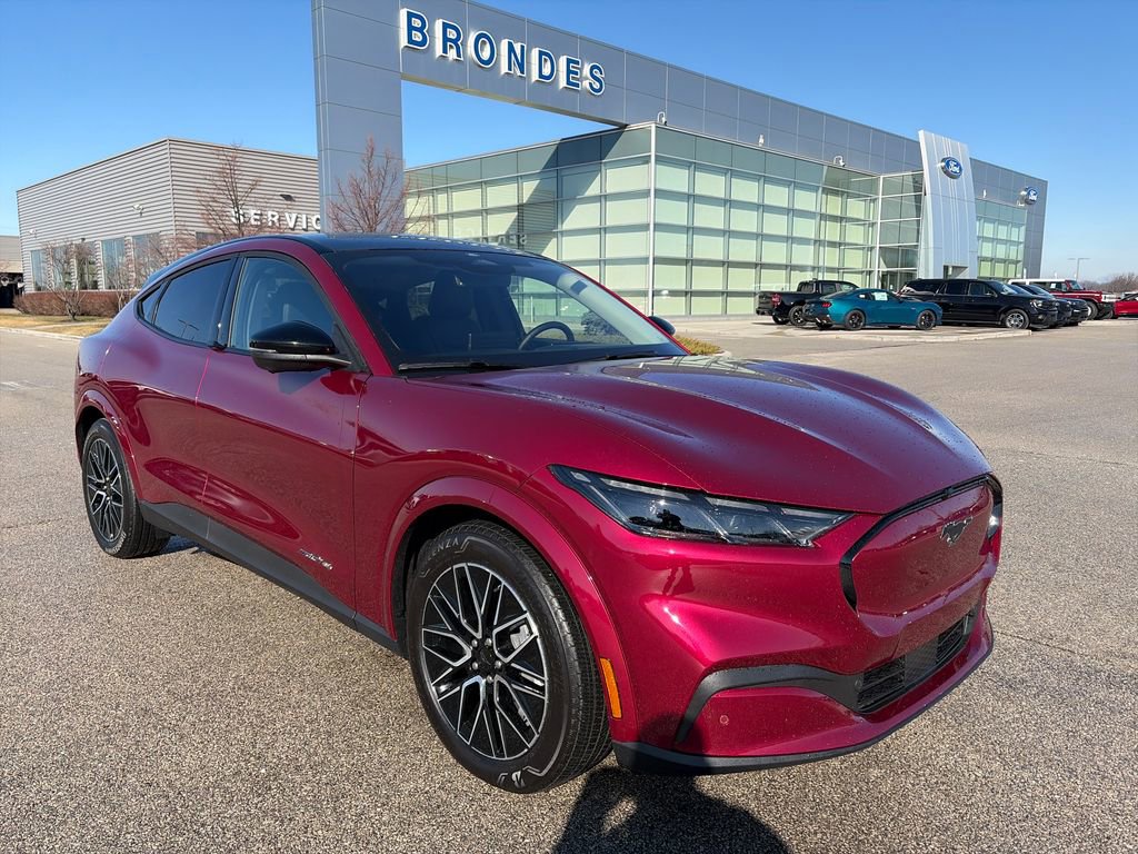 Used 2025 Ford Mustang Mach-E Premium image 1