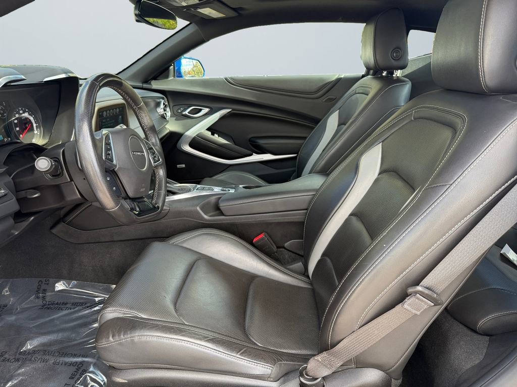 Used 2018 Chevrolet Camaro LT image 9