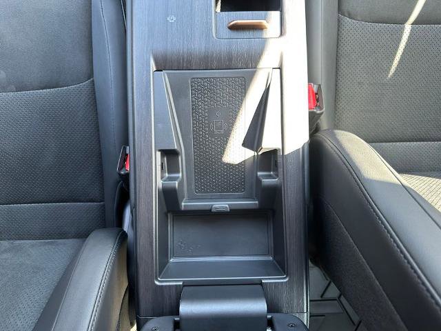 Certified 2025 Nissan Ariya AWD image 20