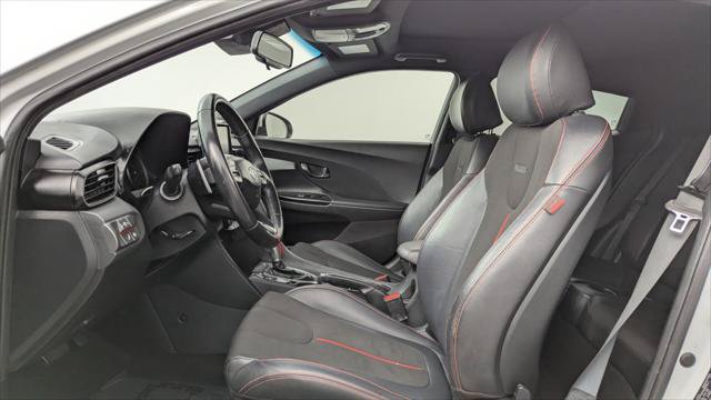 Used 2019 Hyundai Veloster 2.0 Premium FWD image 13