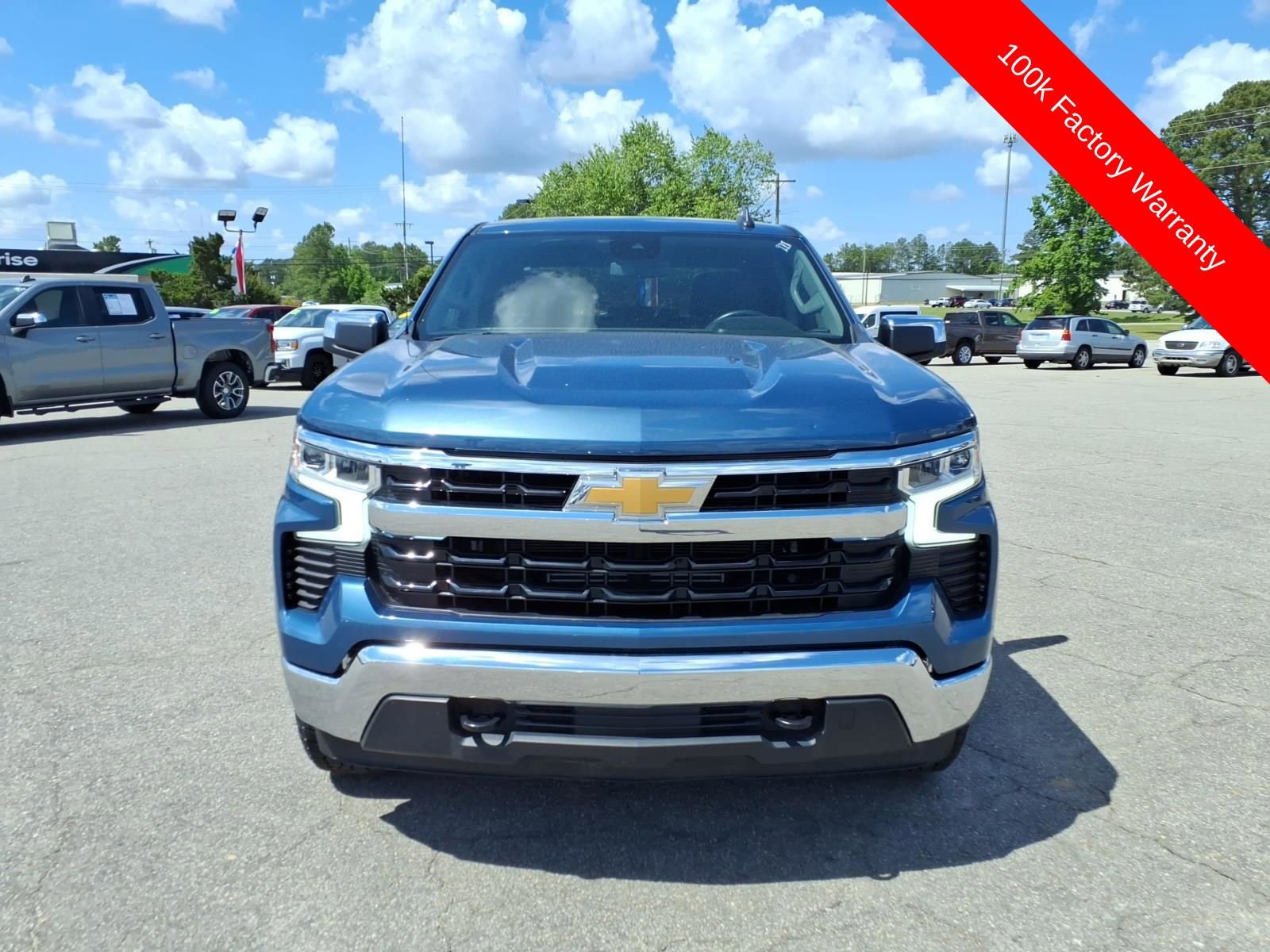 Used 2024 Chevrolet Silverado 1500 LT AWD/4WD image 8