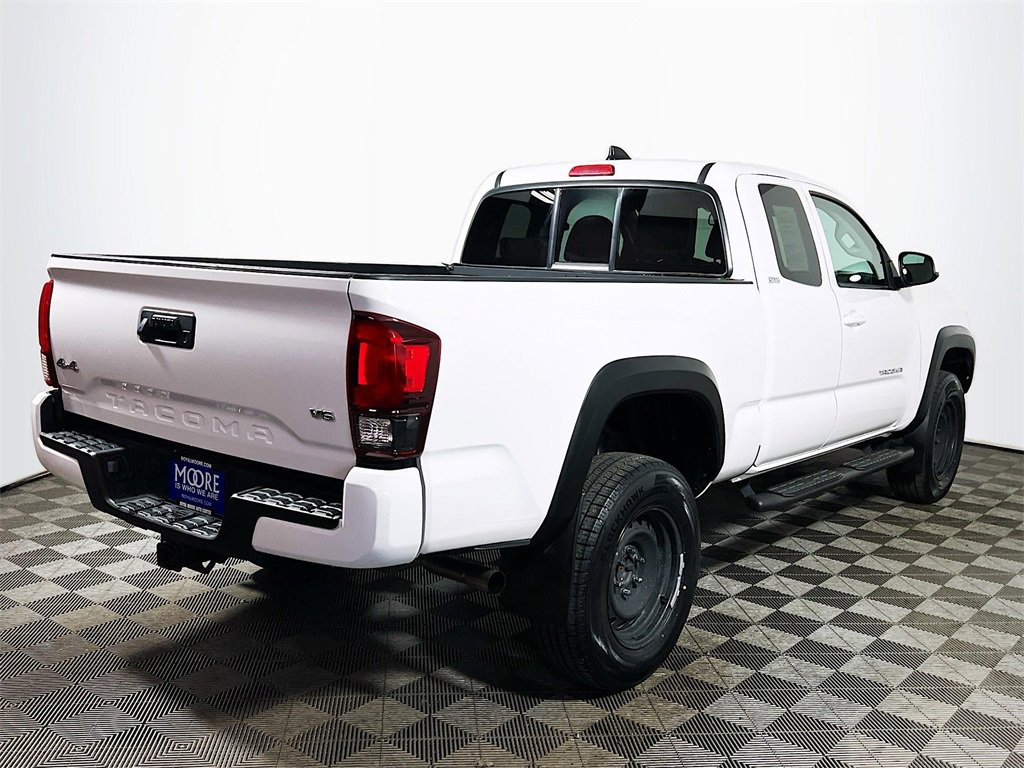 Certified 2022 Toyota Tacoma SR5 image 8