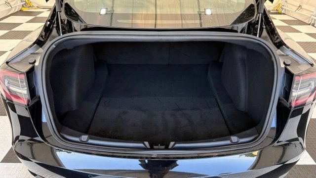 Used 2019 Tesla Model 3 Standard Range Plus RWD image 4